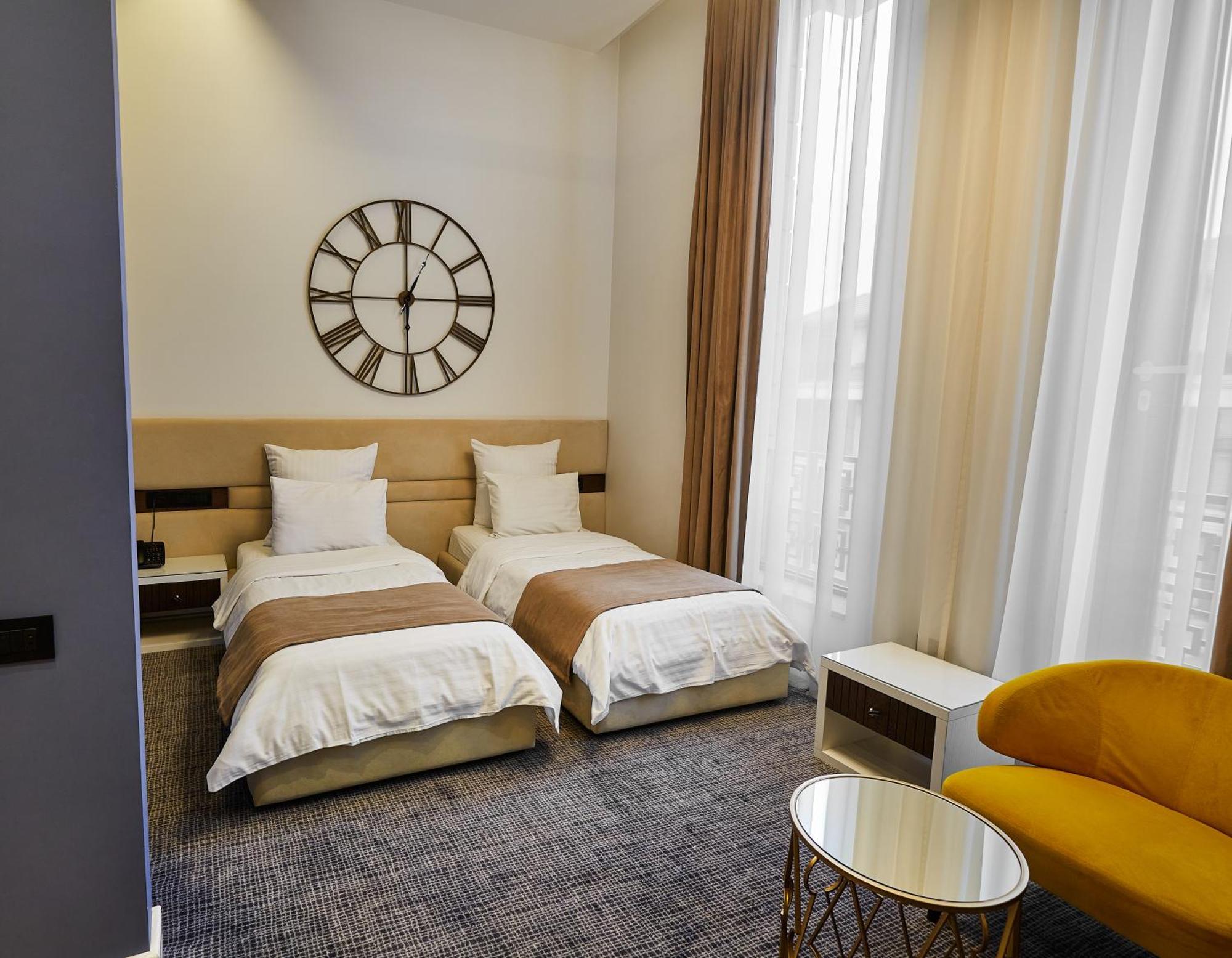 Aghababyan'S Hotel Yerevan Bilik gambar