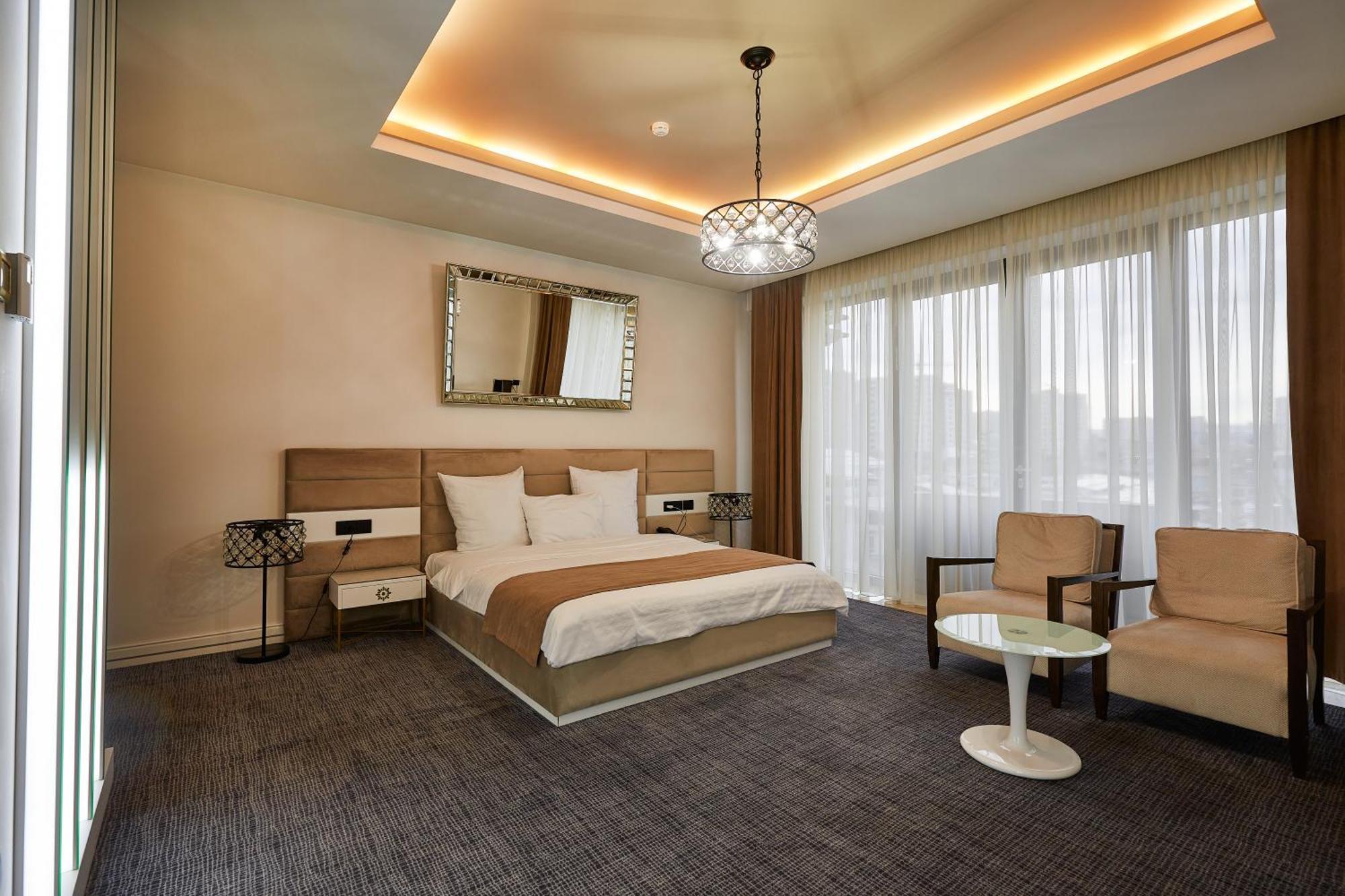 Aghababyan'S Hotel Yerevan Luaran gambar A bedroom