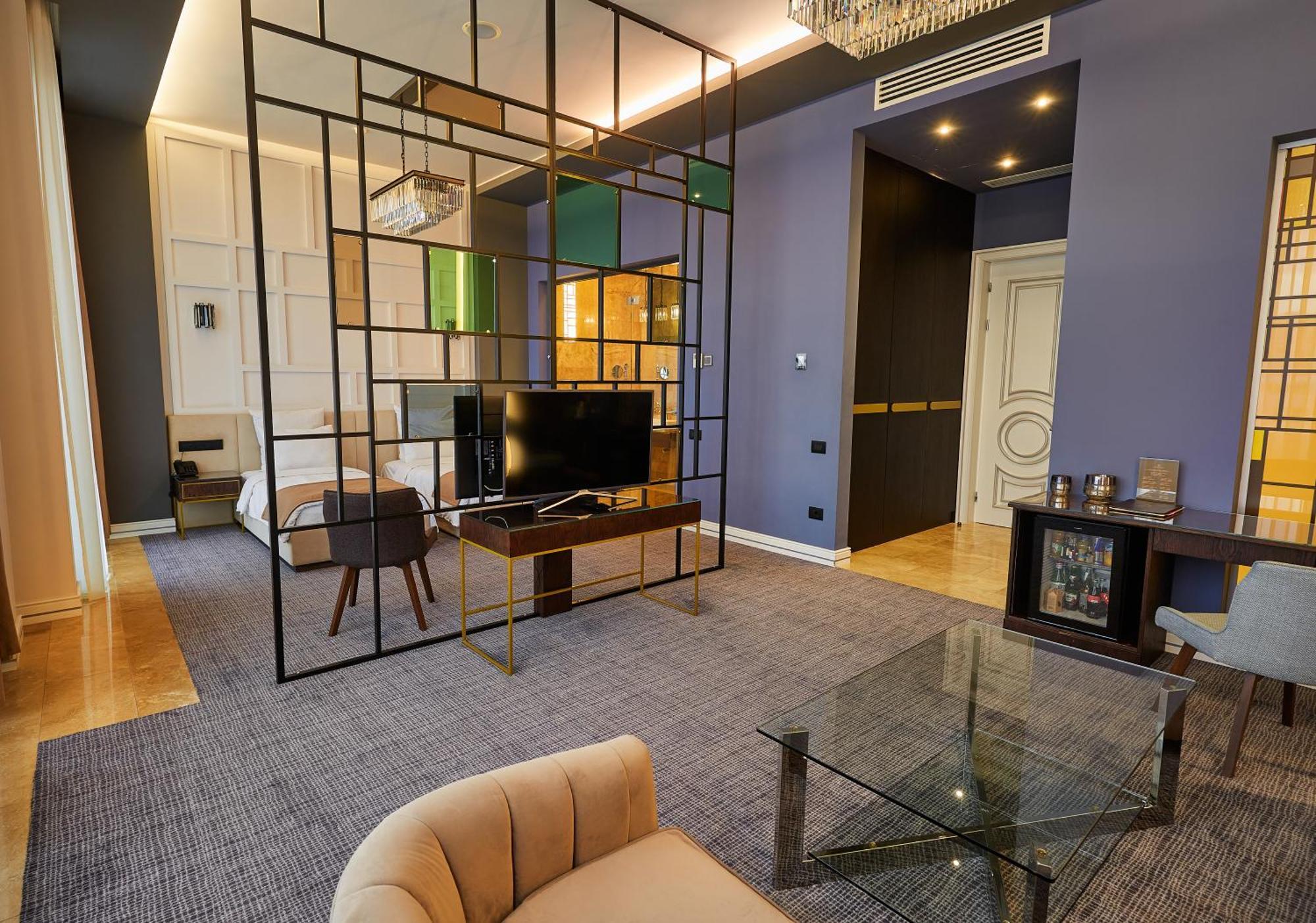 Aghababyan'S Hotel Yerevan Luaran gambar Suite
