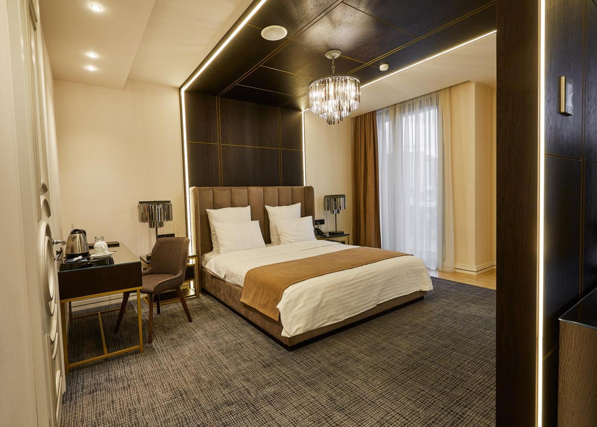 Aghababyan'S Hotel Yerevan Luaran gambar A room at the hotel